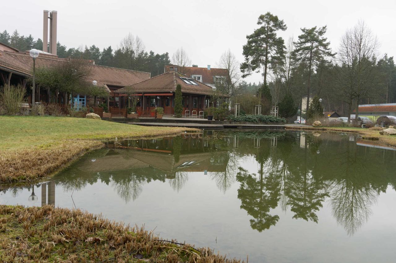 Ferienwohnung Weiher - Nähe Nürnberg / Messe Schwanstetten Exterior foto